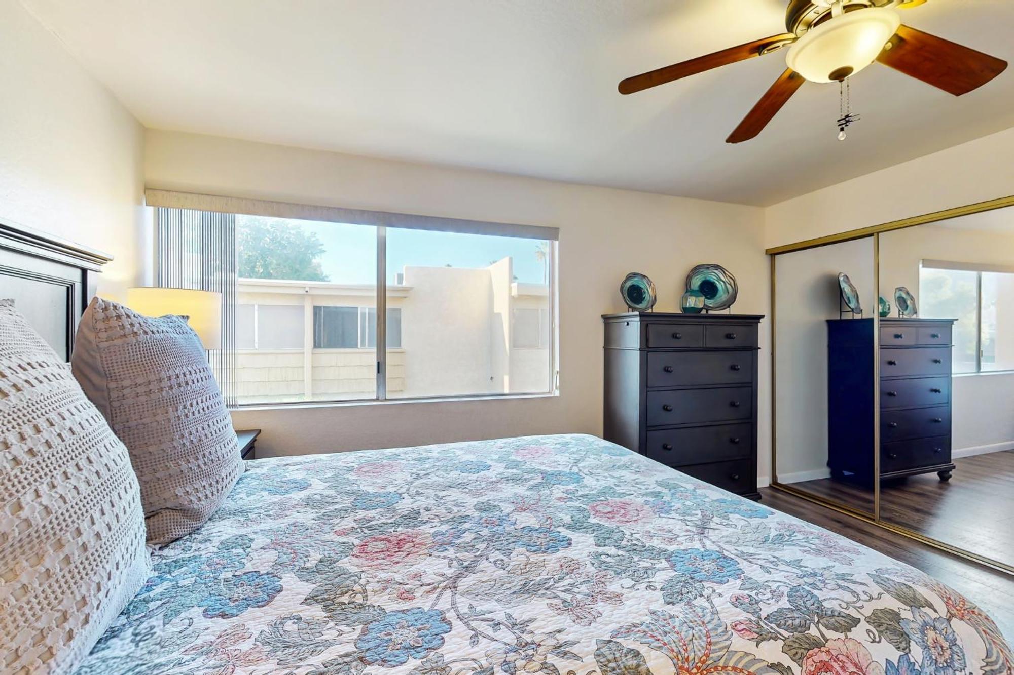2 Bed 2 Bath Vacation In Casa de férias *