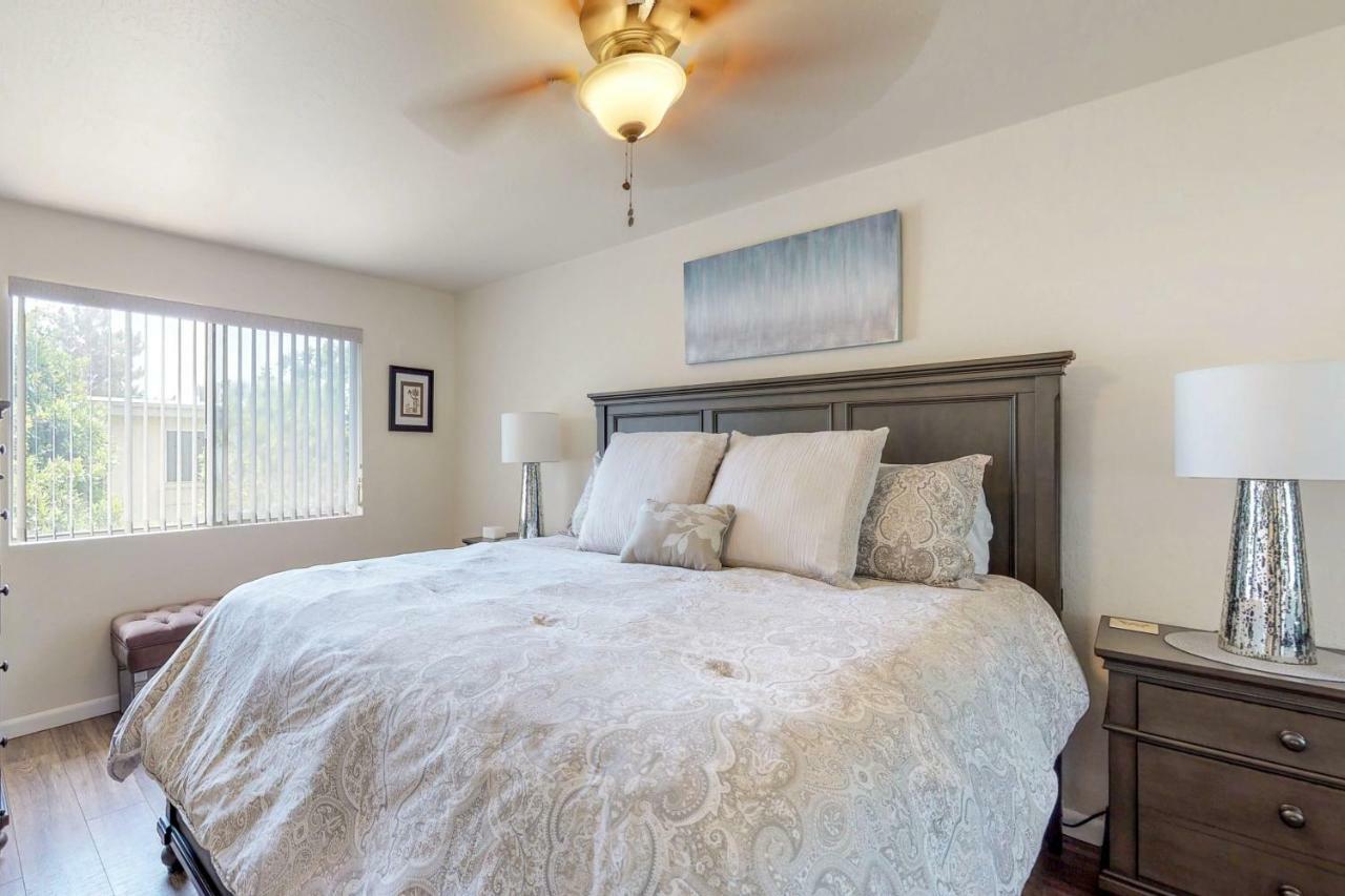 2 Bed 2 Bath Vacation In Casa de férias