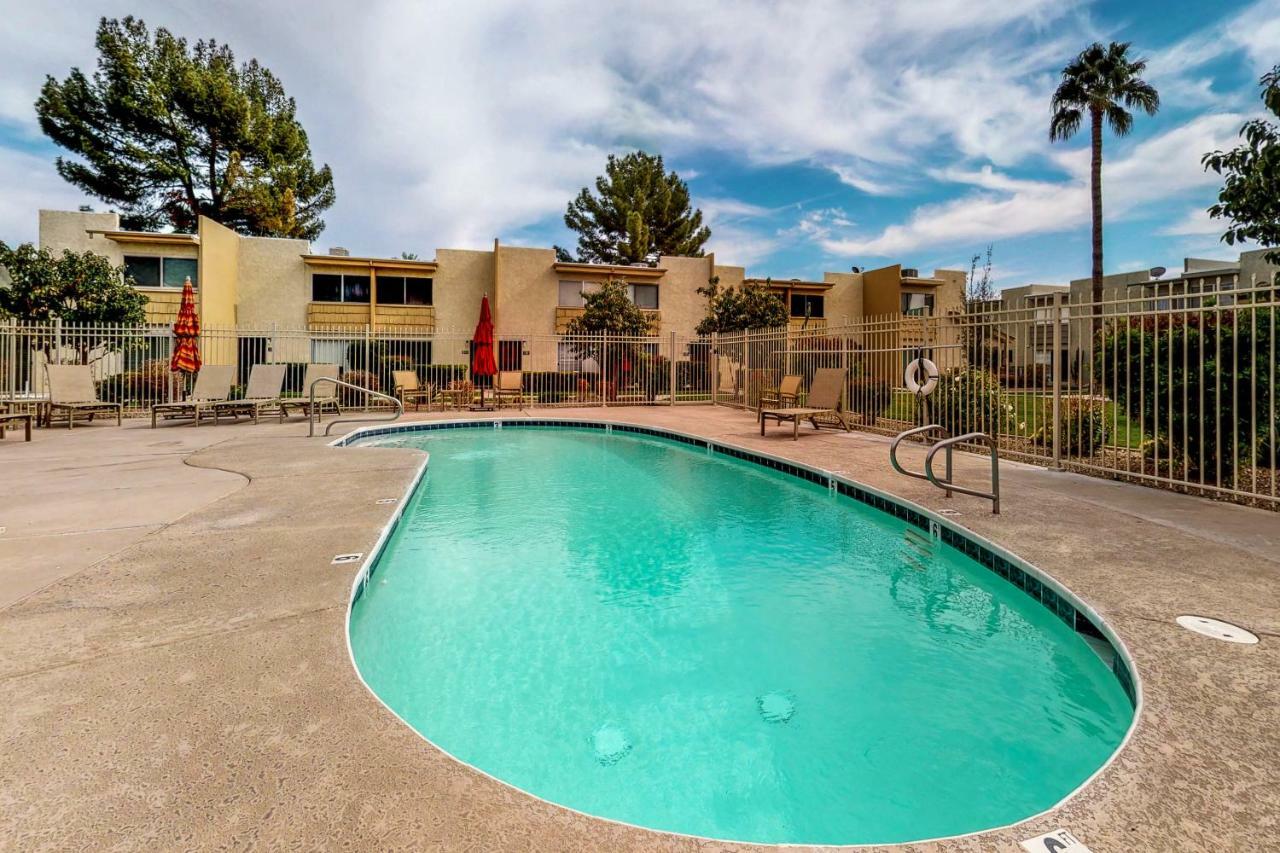 2 Bed 2 Bath Vacation In Casa de férias